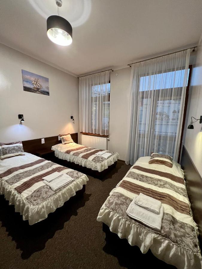 Apartamenty Ostrowiec - Pokoje Goscinne Centrum Ostrowiec Świętokrzyski 外观 照片
